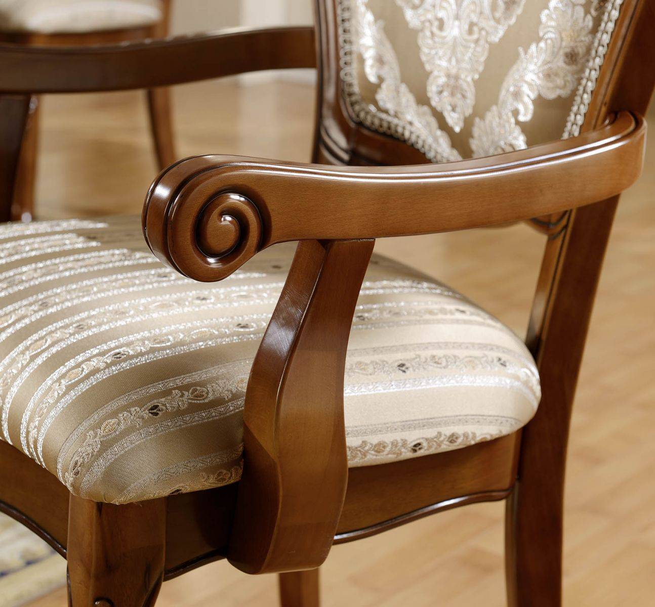 10 лучших стульев для гостиной – рейтинг 2023 | мебель - это просто