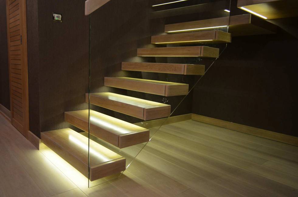 Подсветка ступеней лестницы: 3 варианта оборудования