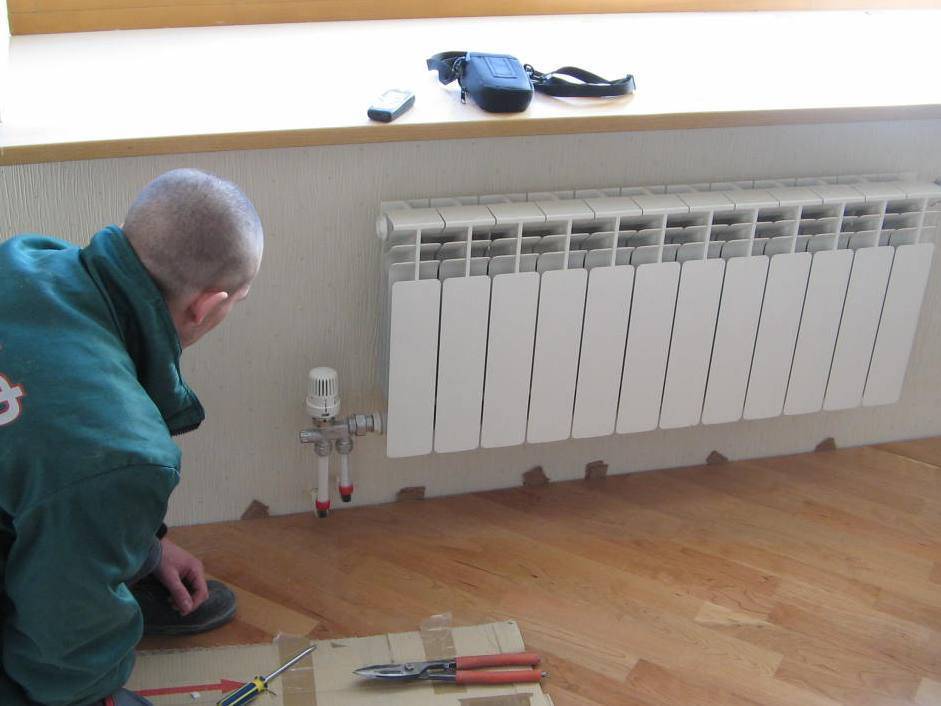 Установка радиаторов отопления: инструкция, способы и порядок монтажных работ