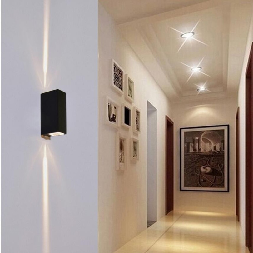 Освещение в прихожей: коридор в квартире, фото бра, свет небольшой, дизайн с подсветкой пола, лампы в интерьере