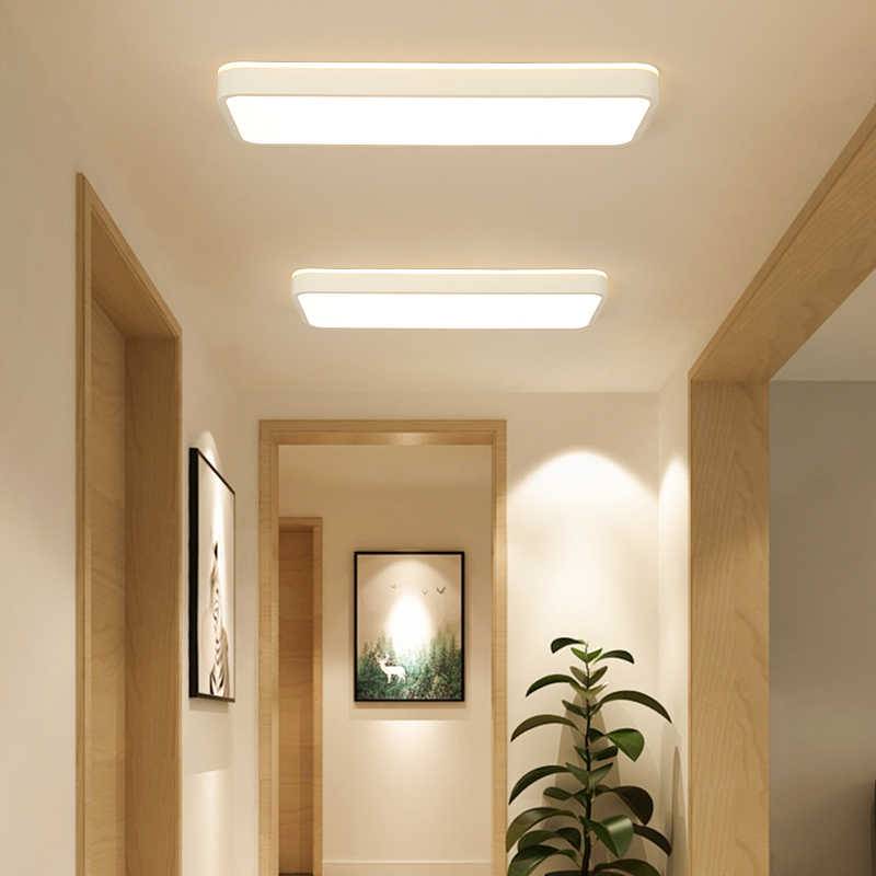 Современное освещение в коридоре квартиры