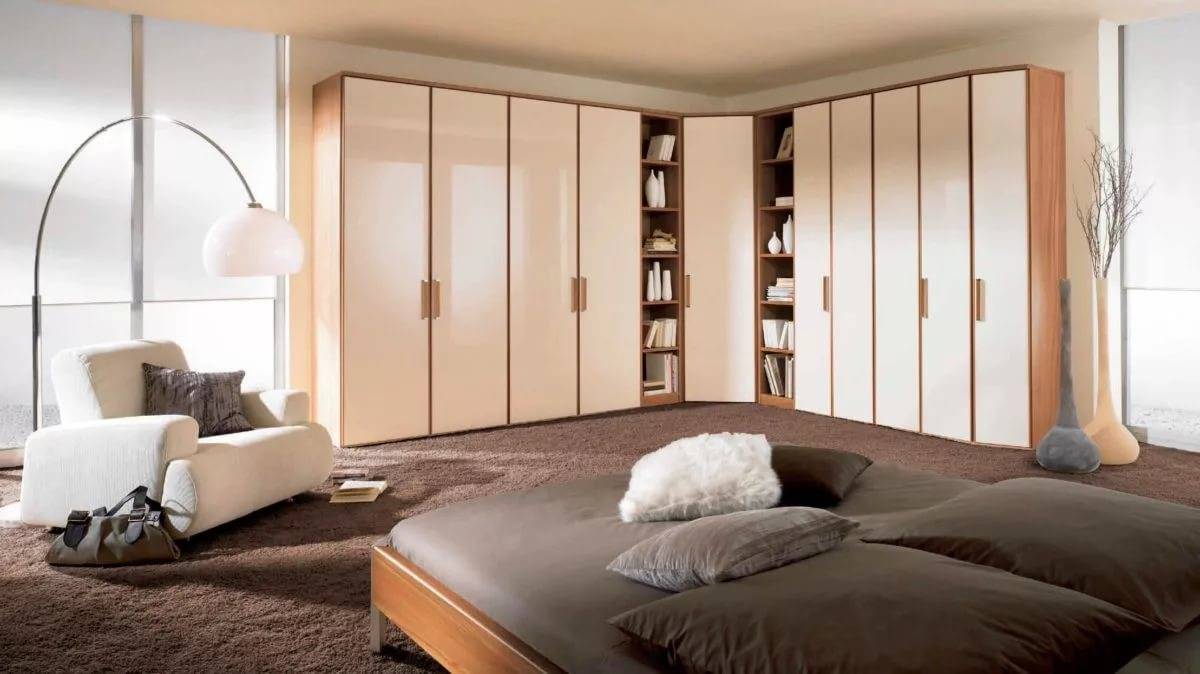 Шкаф купе в спальню – оптимизируем пространство правильно