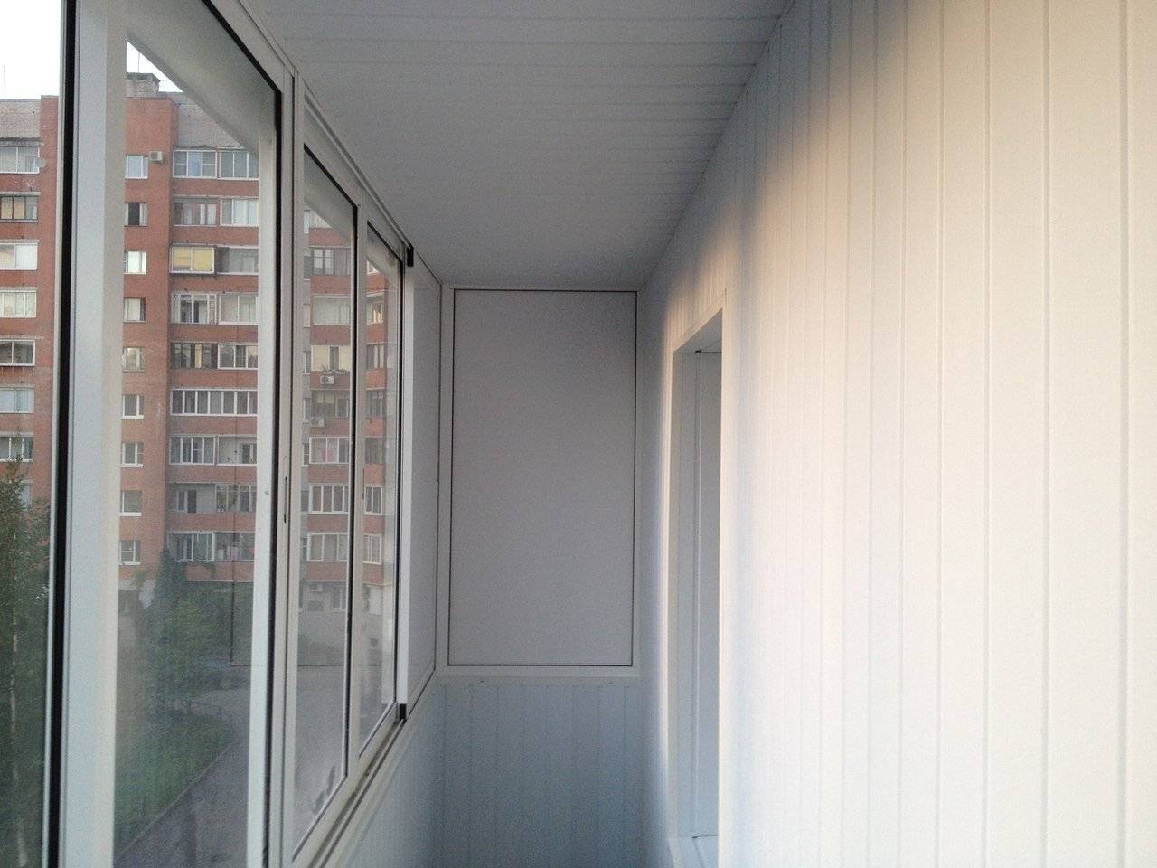 Пластиковые панели для балкона: пвх и какие лучше, ламинированные фото, отделка стеновая для лоджии