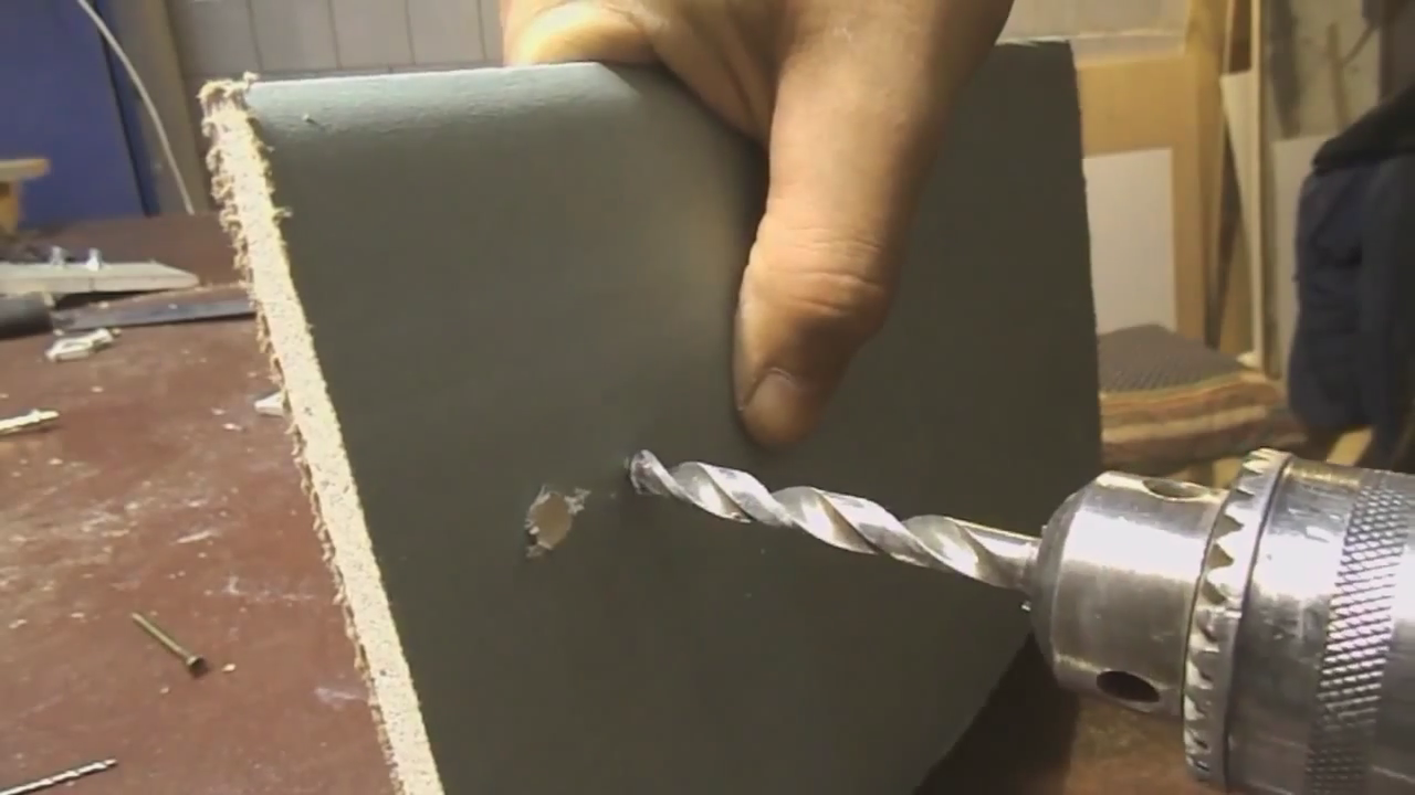 Как повесить телевизор на стену из гипсокартона: как закрепить технику на гипсокартонную конструкцию, как можно осуществить крепление телевизора на поверхность из гипсокартона