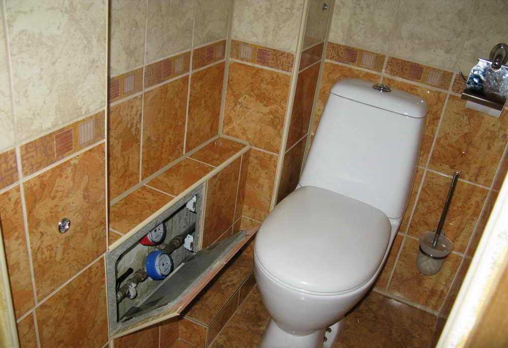 Жалюзи в туалет с фото — закрыть трубы канализации