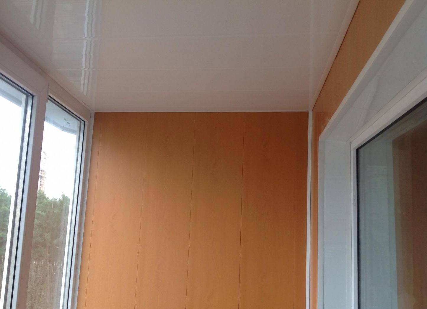Как закрепить панели пвх на потолке и крепление обшивки на балконе пластиковой