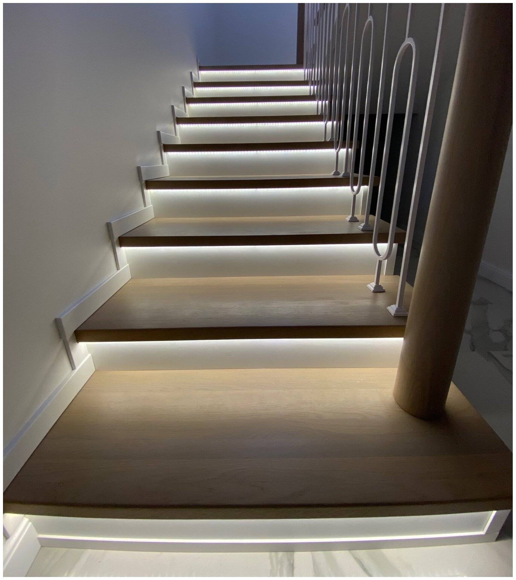 💡 яркие светильники для ступеней лестницы на 2023 год