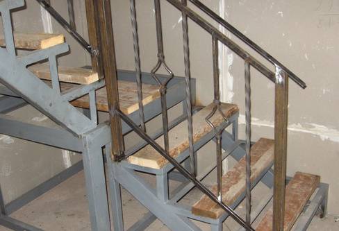 Делаем хромированные и алюминиевые ограждения лестниц - блог о ремонте