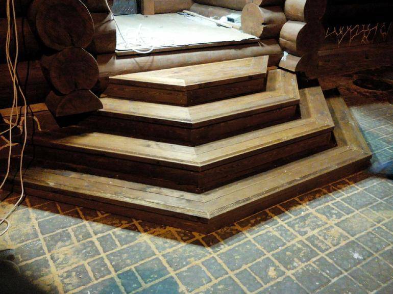 Ступени для лестницы, для крыльца: деревянные, металлические, бетонные, их виды и отличия