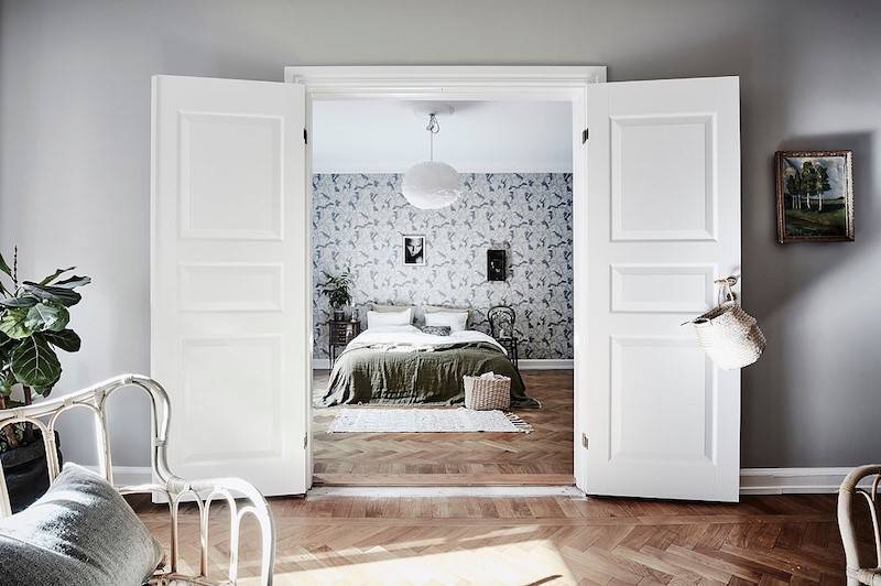 Белые двери в интерьере: 30+ лучших дизайнерских идей и решений — дом&стройка