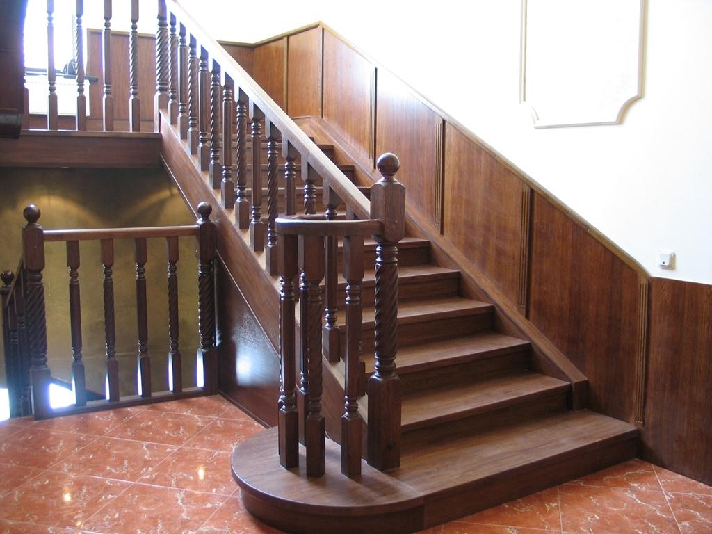 Дизайн деревянных лестниц в доме: красивые решения (50 фото)